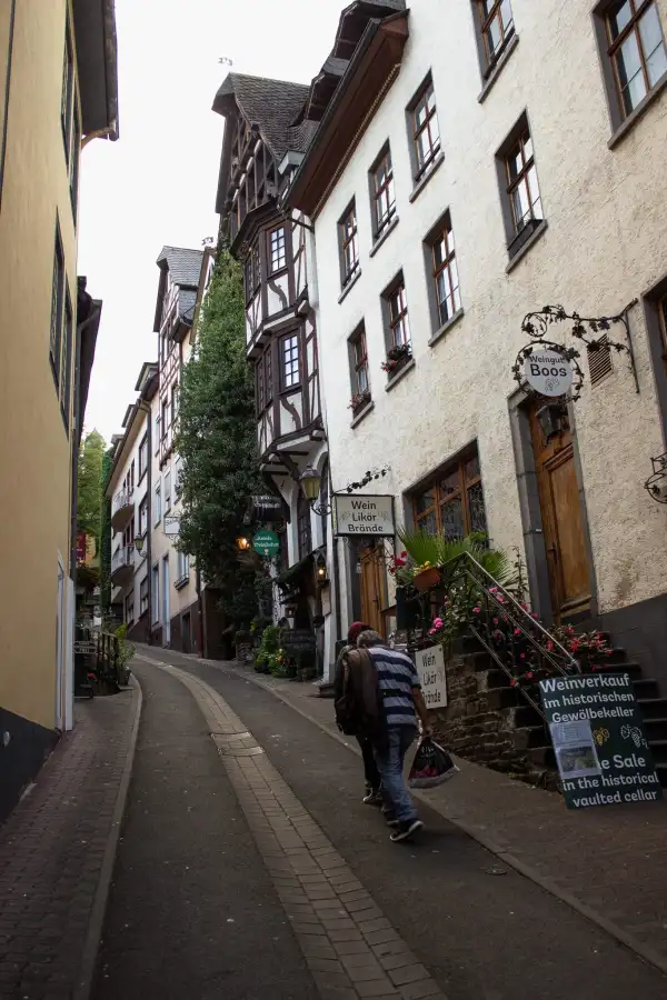 Visiting Cochem, Walking the streets of Cochem in Germany