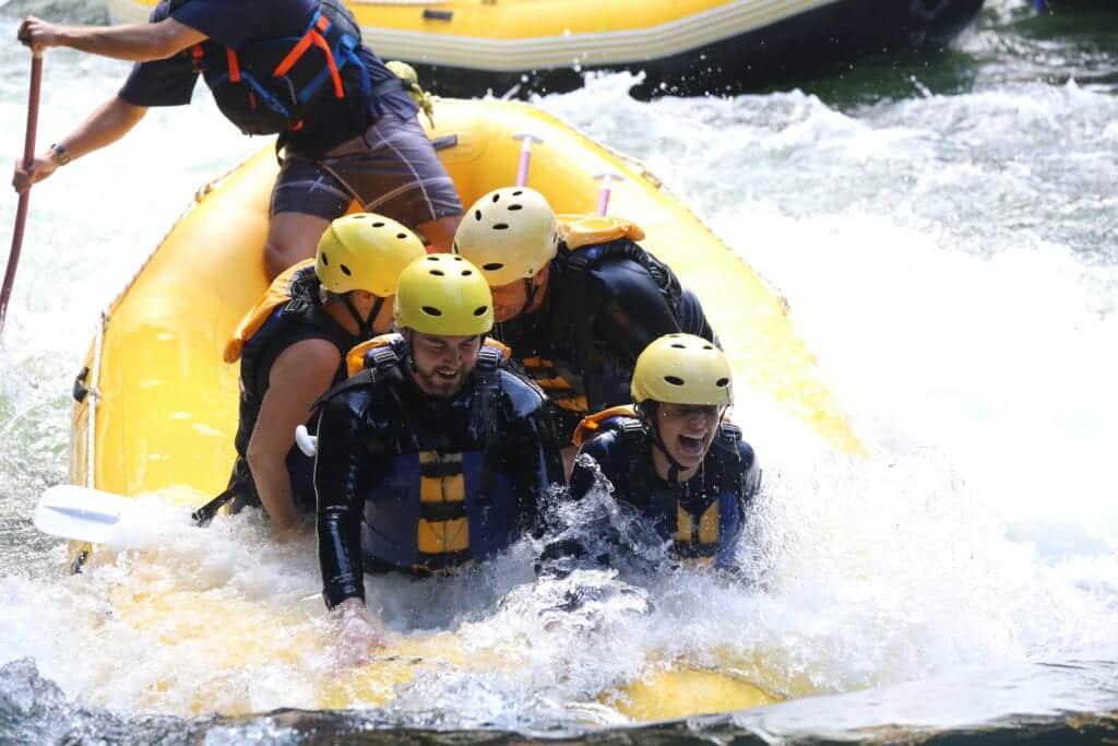 LoveYaGuts Travel White Water Rafting in Rotorua