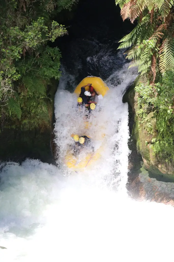 LoveYaGuts Travel White Water Rafting in Rotorua