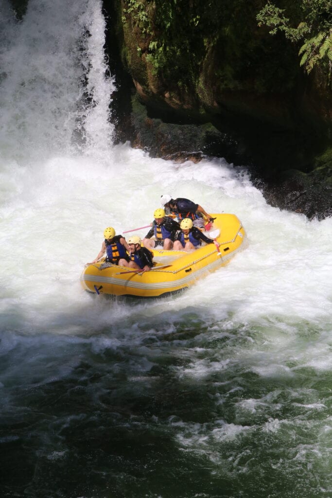 LoveYaGuts Travel White Water Rafting in Rotorua