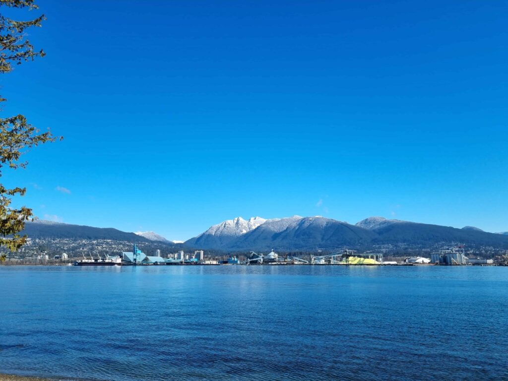 LoveYaGuts Travel Canada Travel Guide