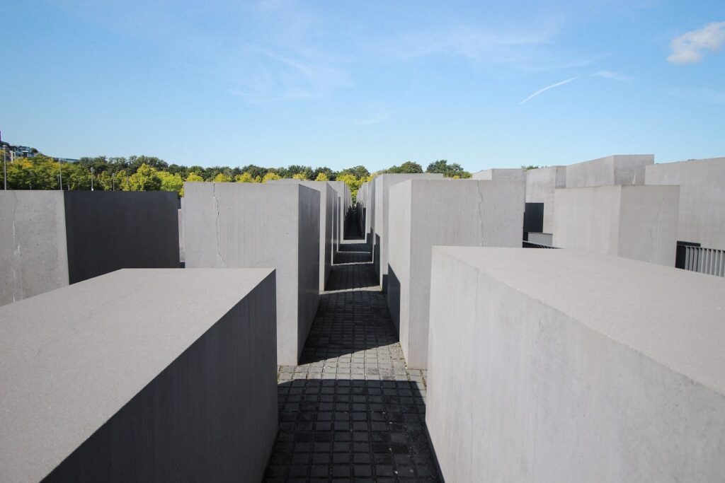 The Memorial to the Murdere Jews in Berlin, is large blocks of concrete of different heights.