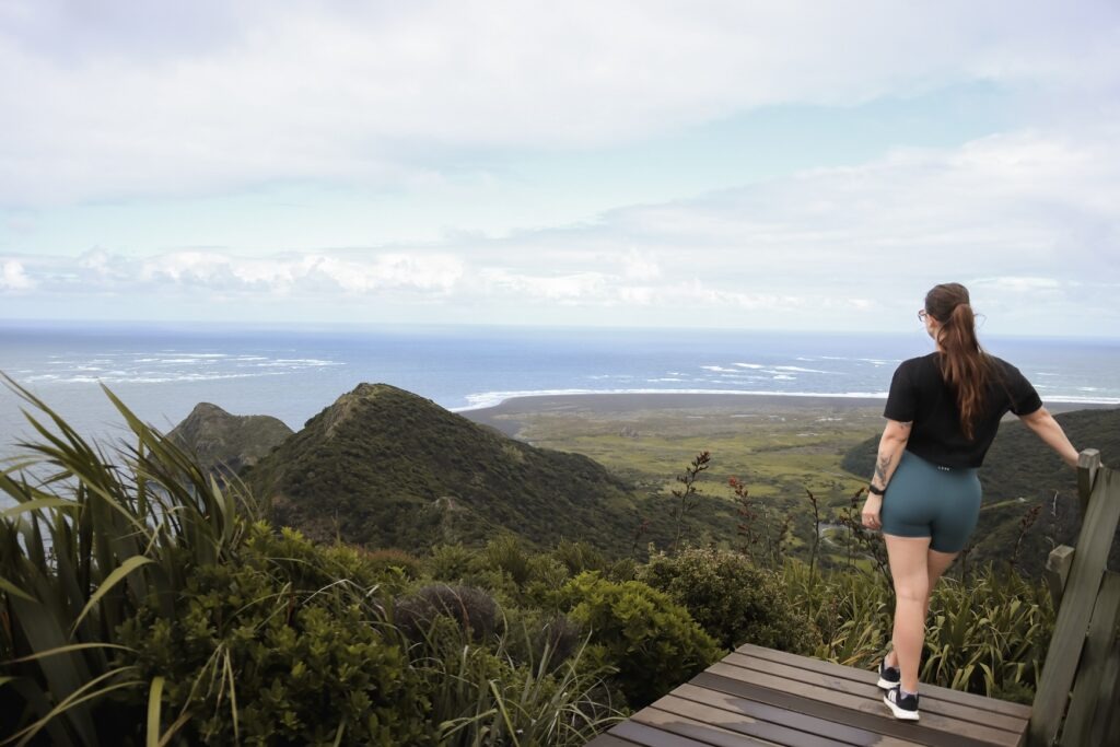 Hiking Omanawanui Track: A Must-Do Auckland Hike